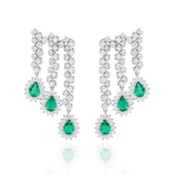 BRINCO OURO BRANCO COM DIAMANTES E ESMERALDAS